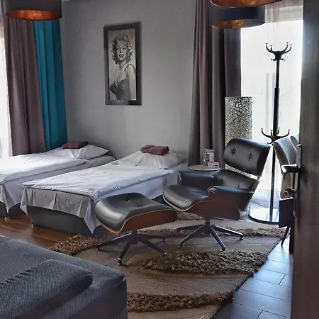 Corleone Aparthotel Kąty Wrocławskie