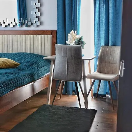Corleone Apartmanhotel *